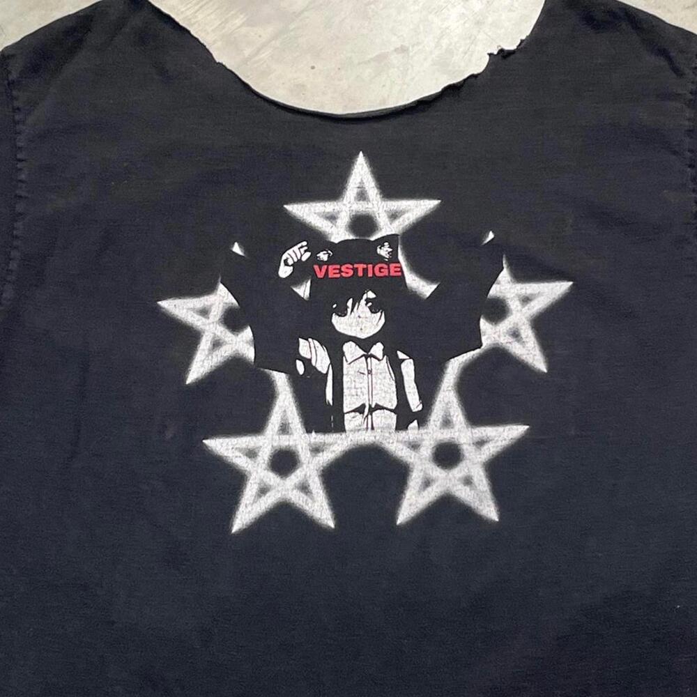 Varg2TM Preowned Large Cropped Neckline T-shirt